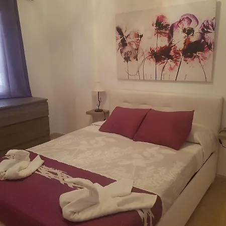 Apartment Simon Morales *